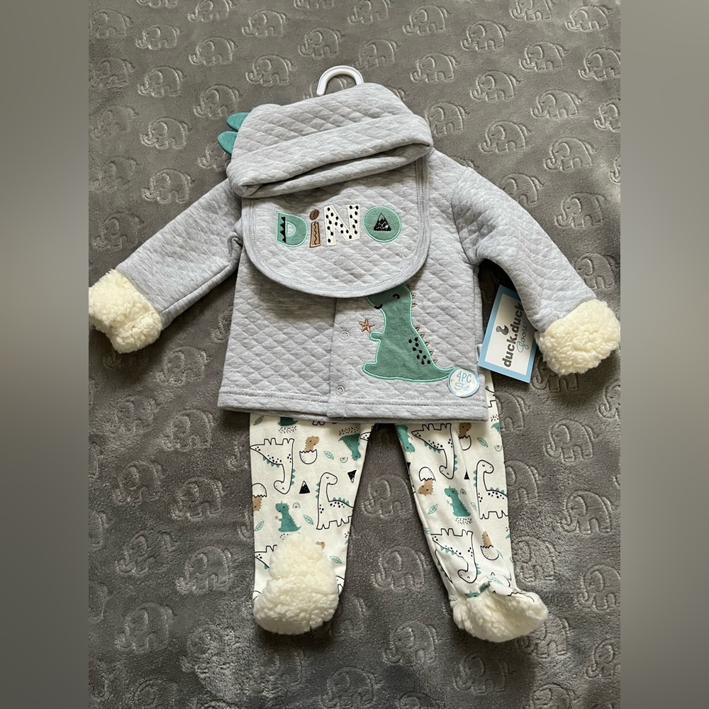 0-3 month Dino set